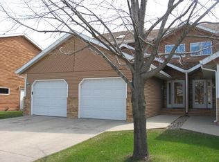 2410 26th St S, Fargo, ND 58103