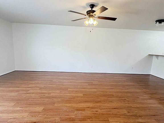 4th image of 2709 Trailwood Dr #A