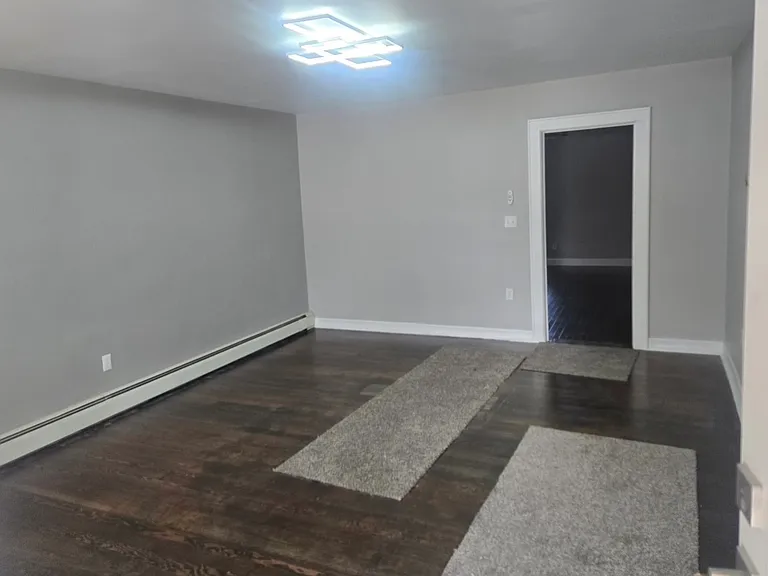 79 Broad St — Photo 3