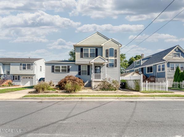 37 Monmouth Ave