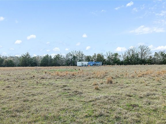 4th image of 11066 Jinkins Rd