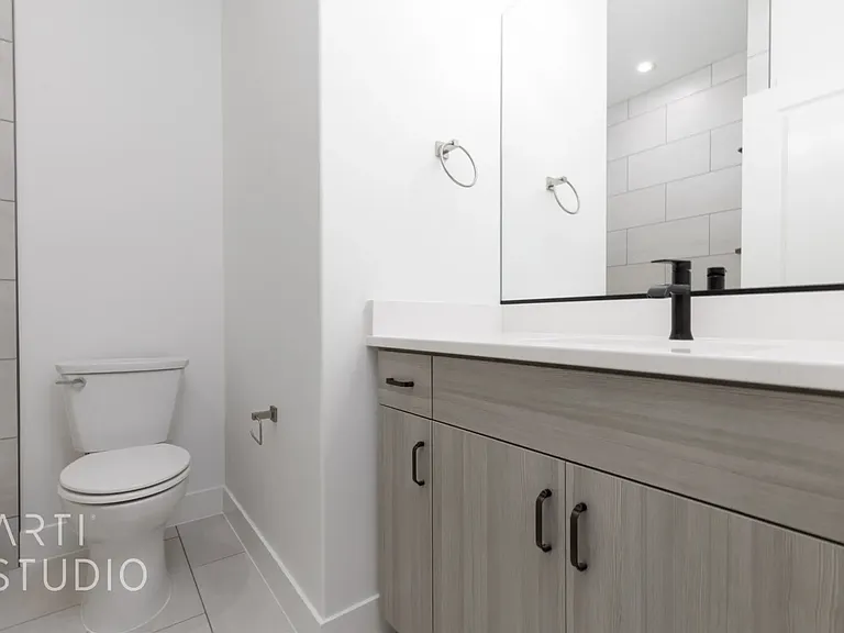 528 E 900 S — Photo 25