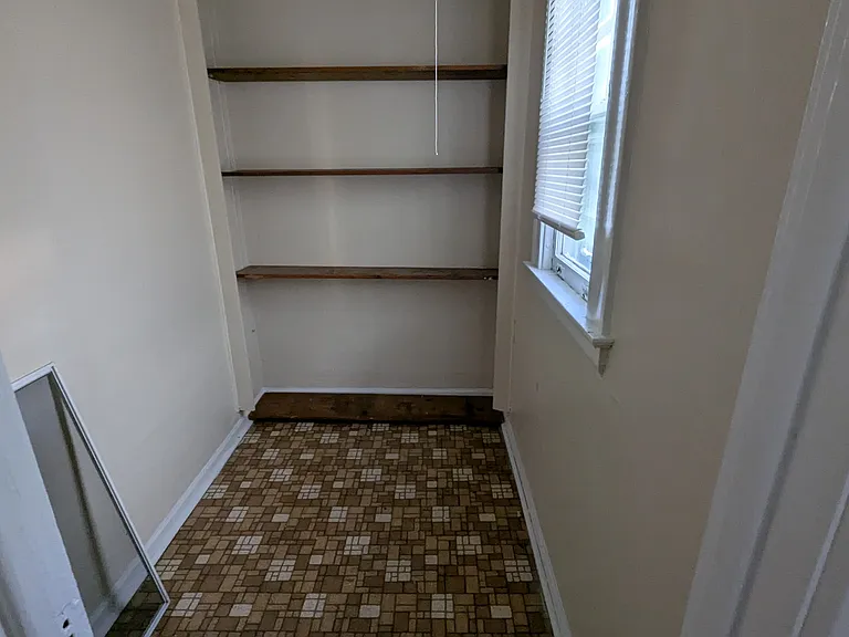 619-621 Jay St #2 — Photo 4