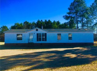 6205 Earp Ct, Hope Mills, NC 28348