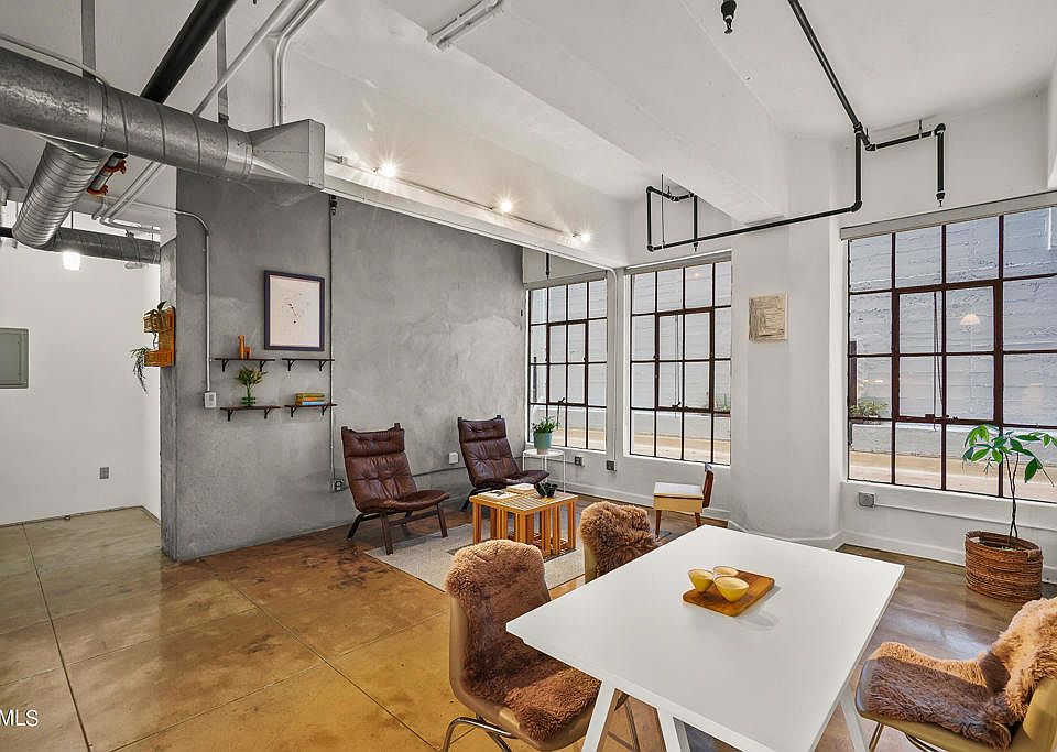 1st image of 746 S Los Angeles St APT 302