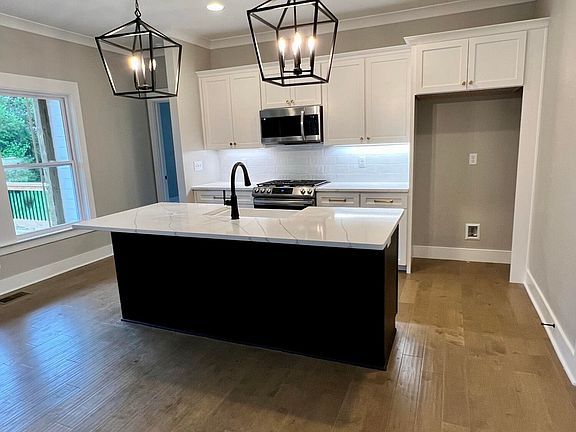 4th image of 5043 Judd Way NW #6