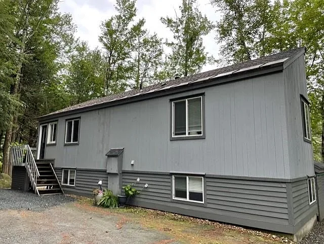 10 Fairway Dr