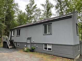 10 Fairway Dr, Grantham, NH 03753
