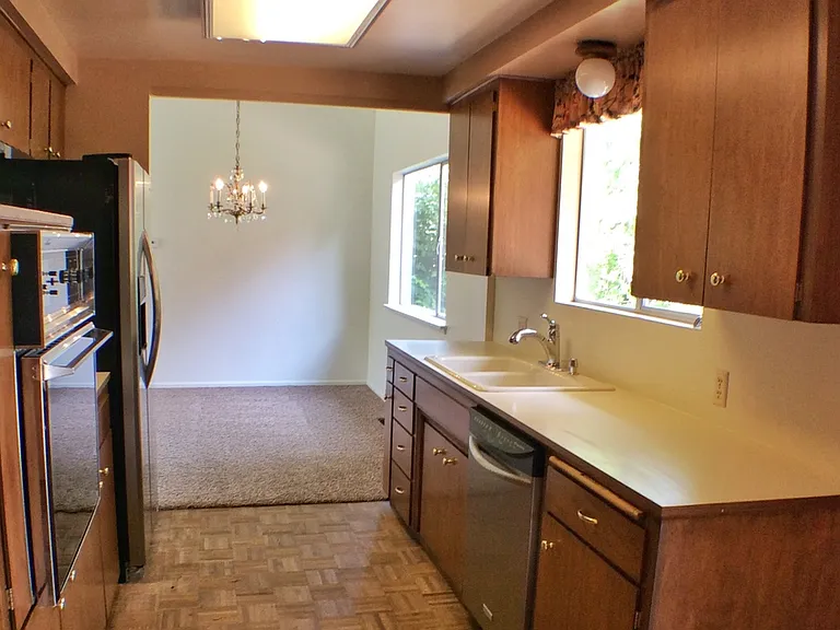 15220 NE 3rd Pl — Photo 10