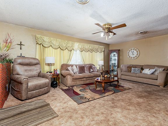 4th image of 500 Dixie Dr