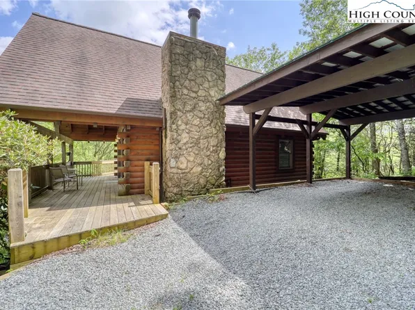 1560 Payne Branch Road, Blowing Rock, NC 28605