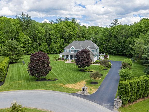 2nd image of 24 Brookfield Run