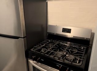 663-304 W Grace St, Chicago, IL 60613