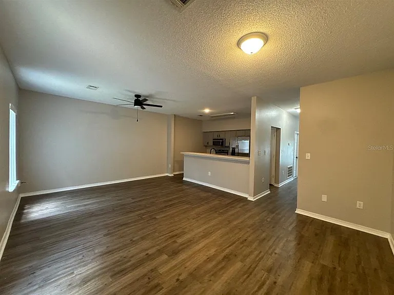 2127 Tom St #2127 — Photo 34