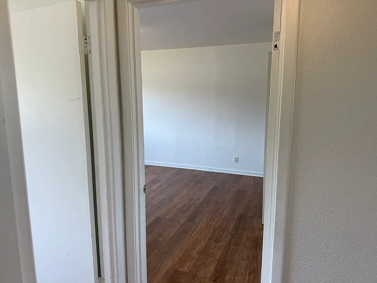1313 Calaveras St #A — Photo 17