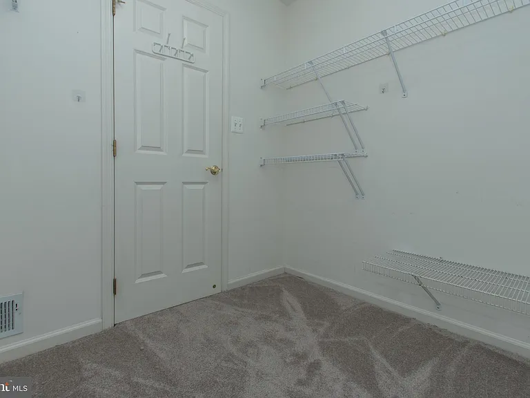 325 Winter Walk Dr — Photo 23