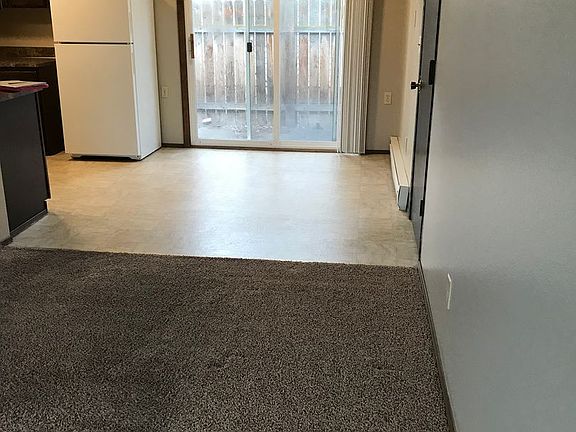 2nd image of 130-132 E Home Ave #130