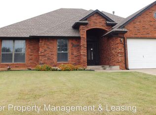 1505 NE 10th St, Moore, OK 73160