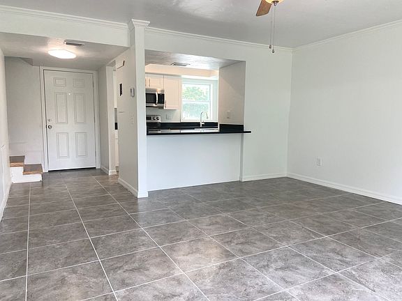 2nd image of 16060 Dublin Cir APT 1