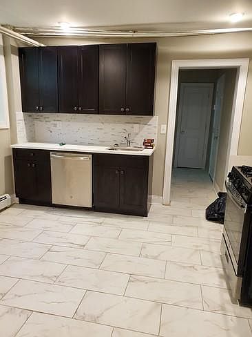 2nd image of 204 Bidwell Ave APT 1D