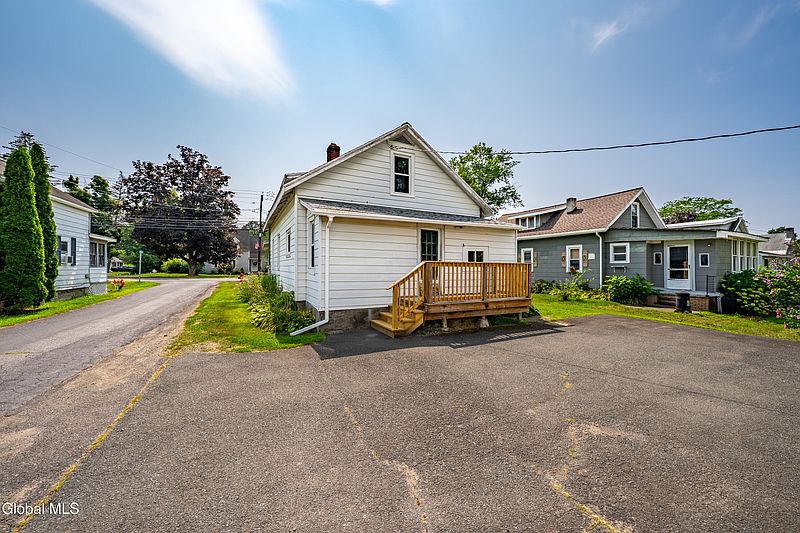 3rd image of 58 Main Street