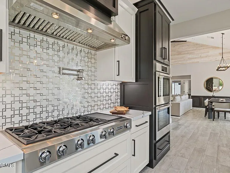 4137 E Earll Dr — Photo 18