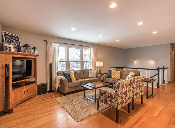4th image of 250 Fremont Ct