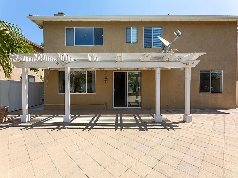 14 Monument Pl — Photo 38