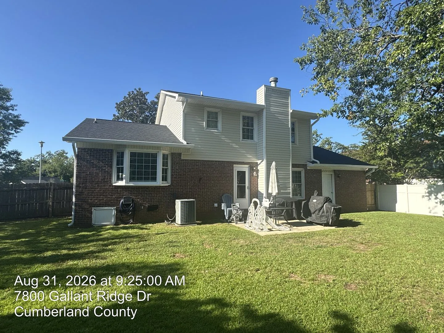 7800 Gallant Ridge Drive — Photo 2
