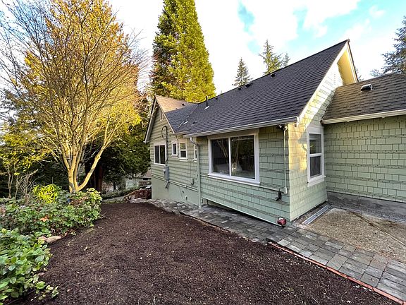3rd image of 2247 NE 177th St