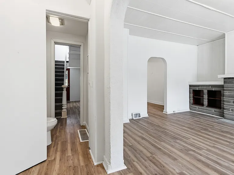 1845 Ley St — Photo 10