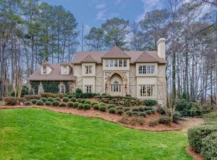 5560 Glen Errol Rd, Sandy Springs, GA 30327