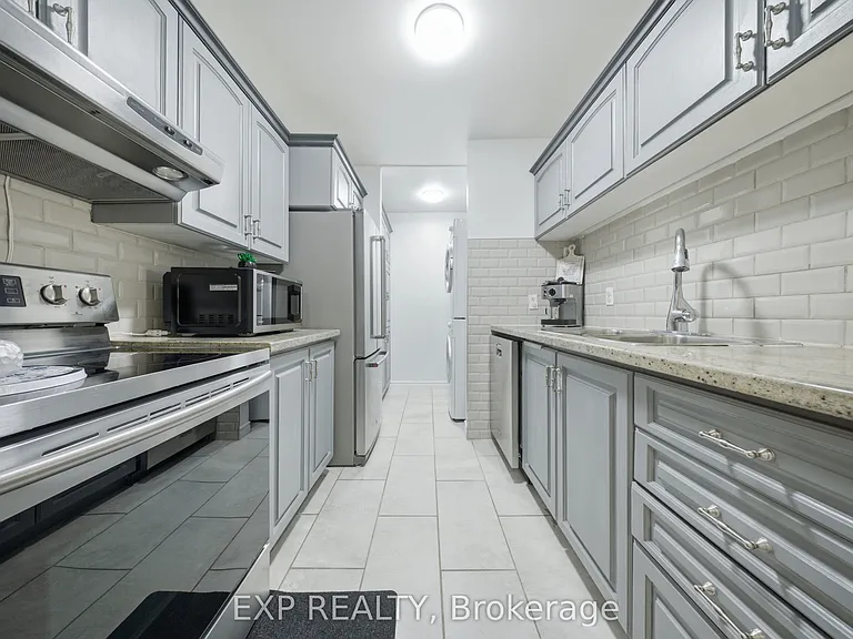 1096 Jalna Blvd #28 — Photo 11
