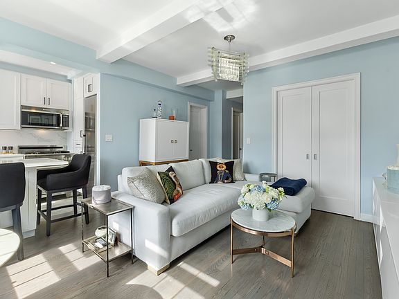 5th image of 405 W 23rd St APT 9J