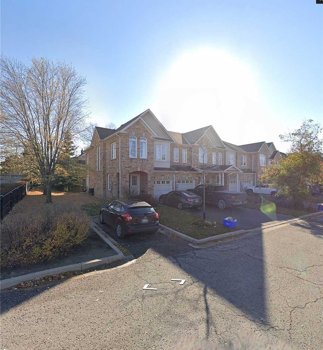 1090 Brook Gardens Marsh Gdns, Newmarket, ON L3Y 8W6 Zillow