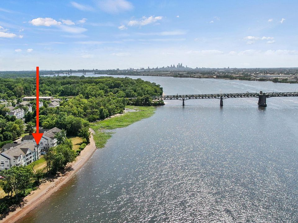 1st image of 6209 Riverfront Dr