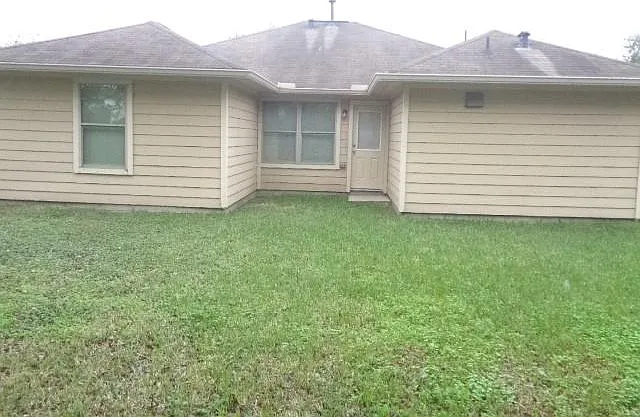 7925 Silver Oak Dr — Photo 16