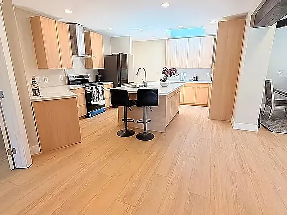 1565 Nautilus St #A — Photo 12