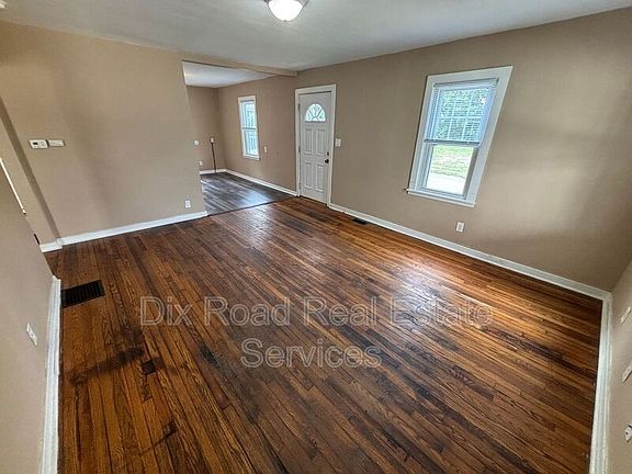 5th image of 922 Lafayette Ave