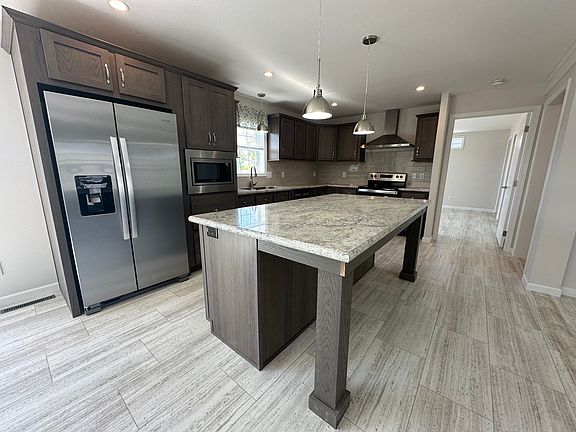 2nd image of 6 Millwood Dr #3