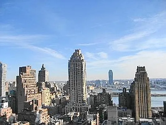 Rented by Corcoran | media 13