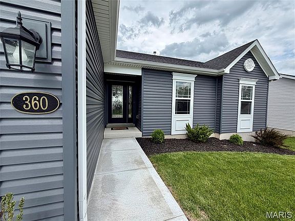 2nd image of 360 Birchwood Dr