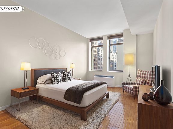 4th image of 252 7th Ave APT 11J