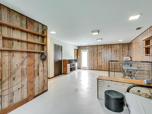 4th image of 20525 S Graceland Ln