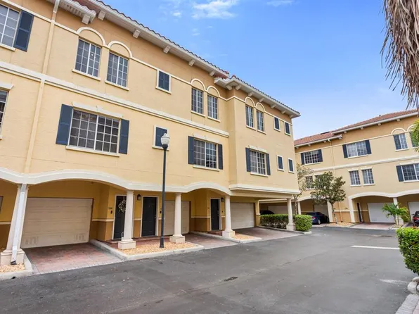 5246 Hampton Beach Pl, Tampa, FL 33609