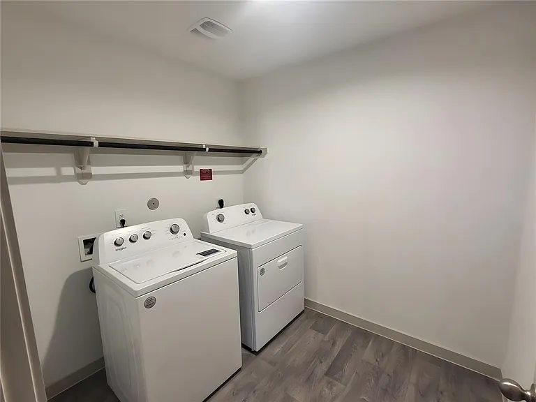 1719 Maclane Ct — Photo 10