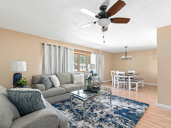 5th image of 6034 N Thornwood Ave