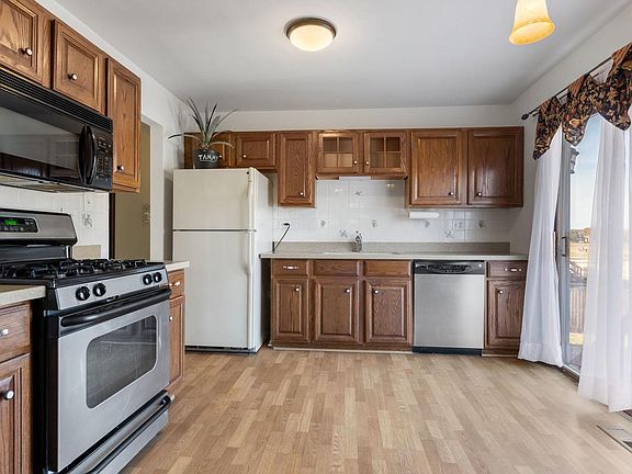 4th image of 20723 S Oak Ln