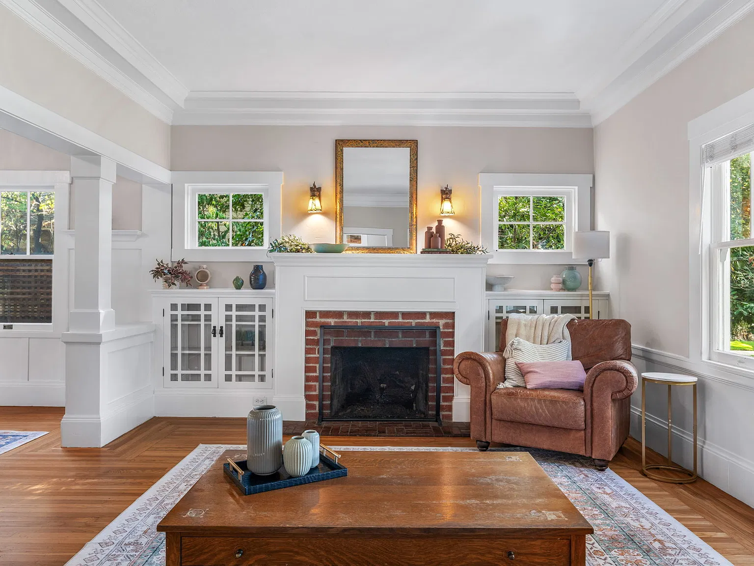 3 bed, 1.5 bath, 1600 sqft, $5,200 — Photo 3