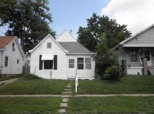 1209 E Hines Ave, Peoria Heights, IL